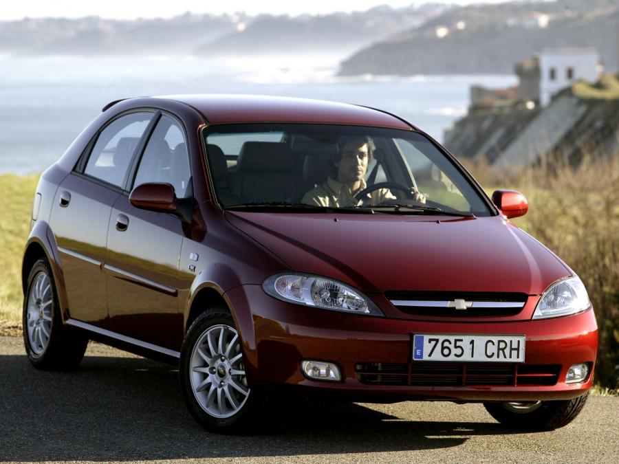  Chevrolet Lacetti Hatchback 2004 года  (фото 12 из 26)
